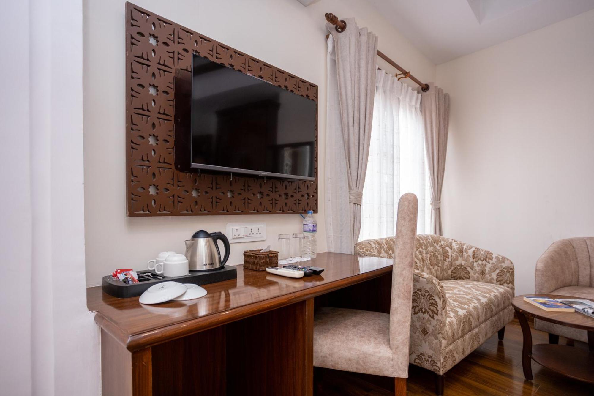 Airport Himalaya Boutique Hotel كاتماندو المظهر الخارجي الصورة