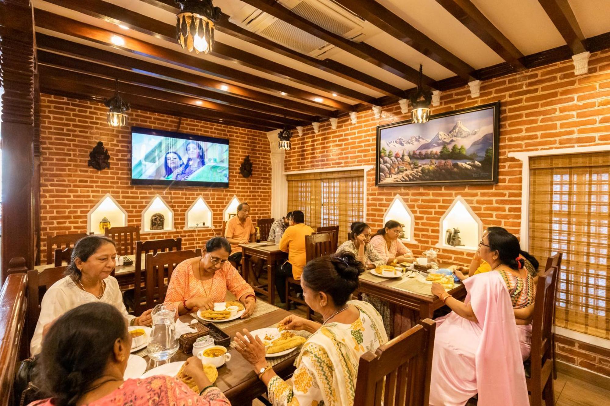 Airport Himalaya Boutique Hotel كاتماندو المظهر الخارجي الصورة